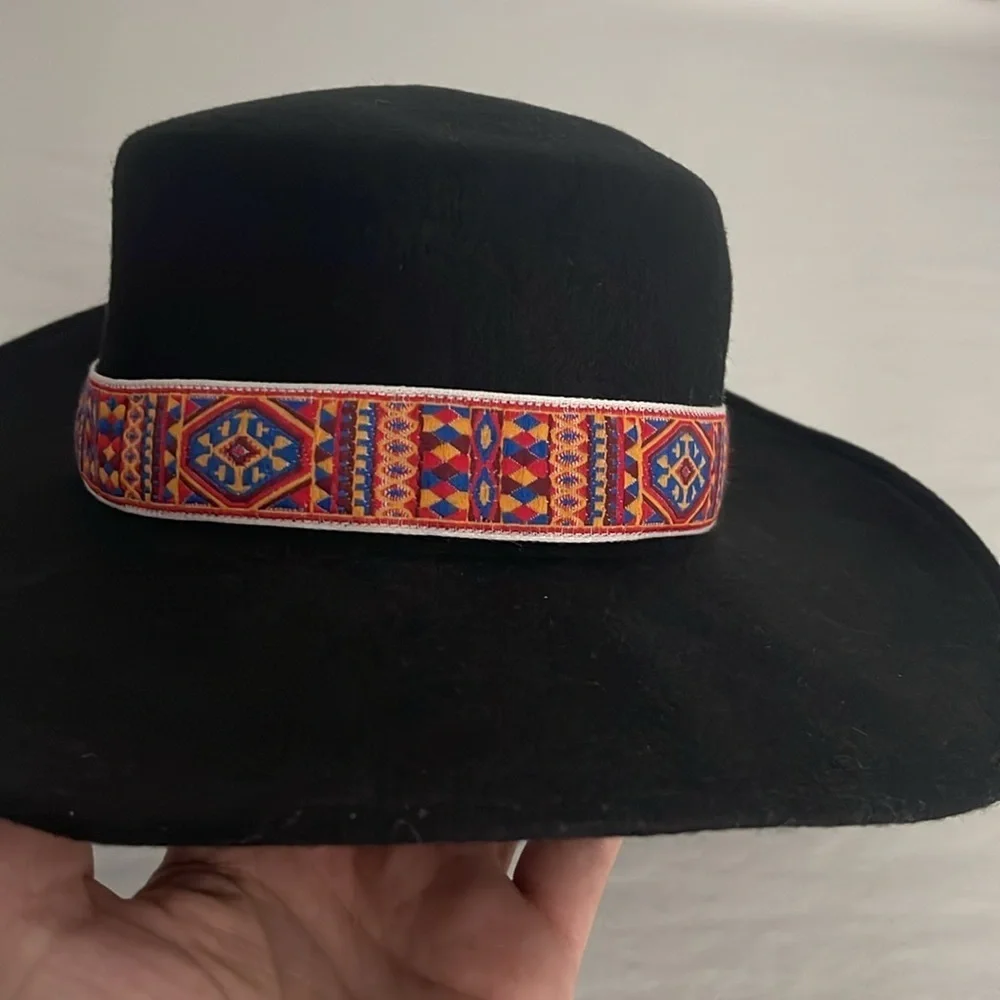FILIPPO CATARZI 100% Wool Black Fedora Hat Aztec Trim Size Medium/Large Italy